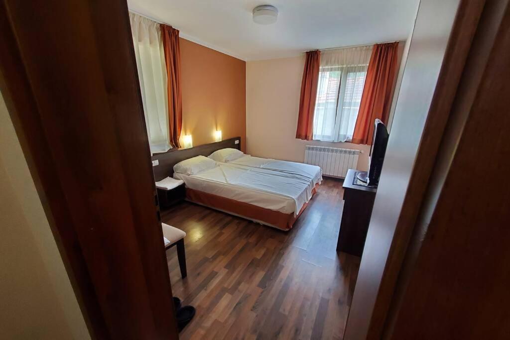 Двете Къщи В Планината Villa Beli Osum Exterior photo